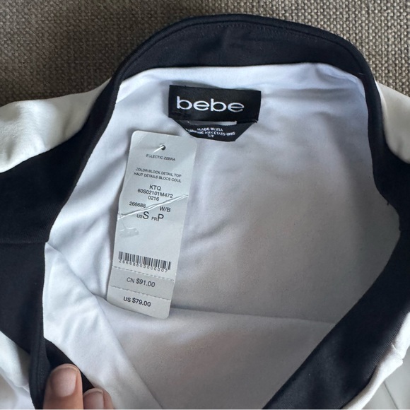 NWT bebe Black and White Long Sleeve Crop Top - size S - Picture 2 of 3